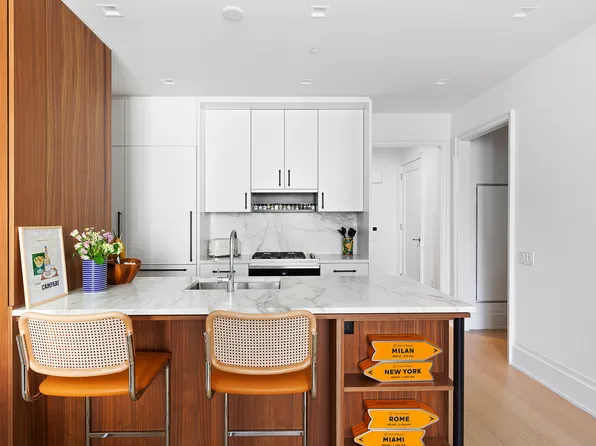 25 Park Row image 4 of 8