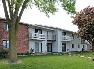 1524 Schaefer Cir #12, Appleton, WI 54915