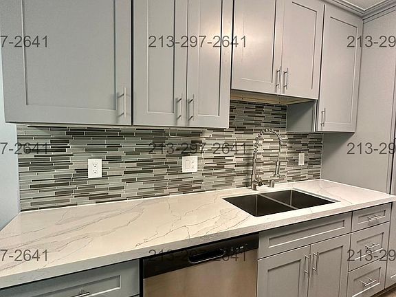 2nd image of 420 S Manhattan Pl APT 9