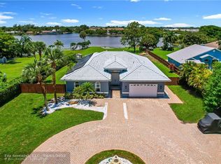 6031 Pine Dr, Lake Worth, FL 33462