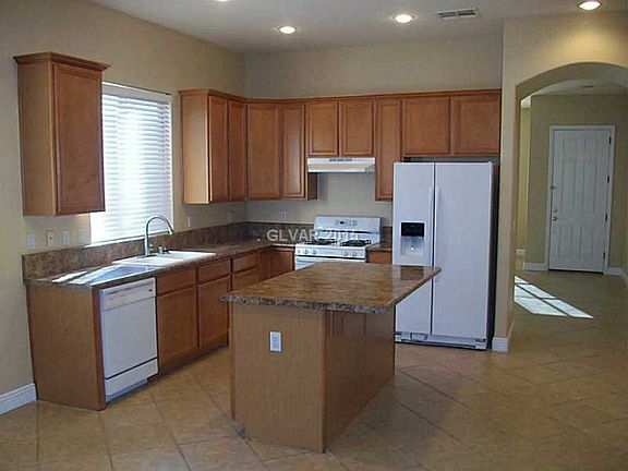 2nd image of 10818 Brumana Ct