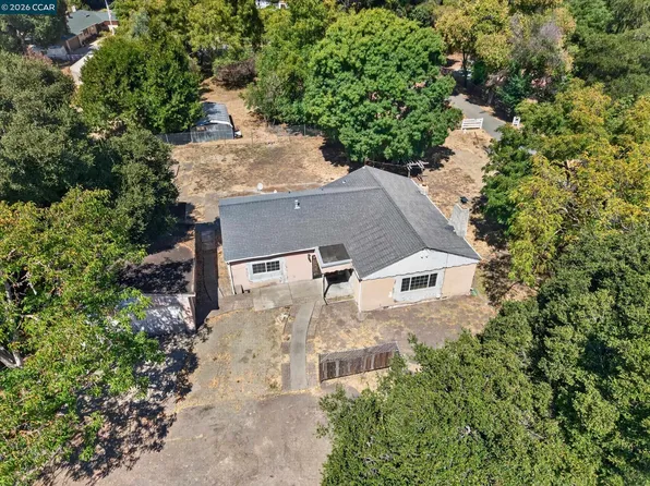 31 Laurel Ln, Richmond, CA 94803