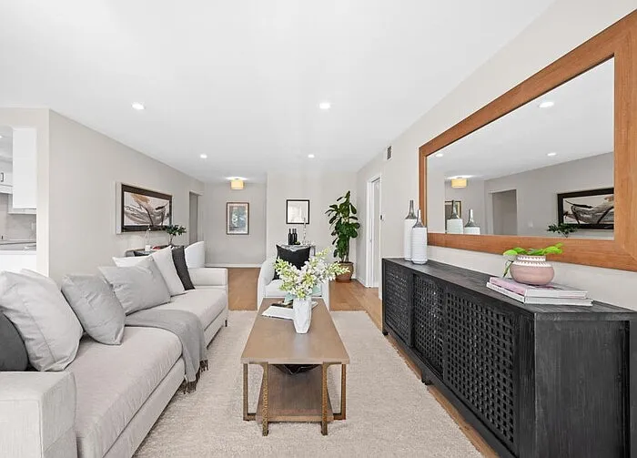 266 S Madison Ave #266 — Photo 2