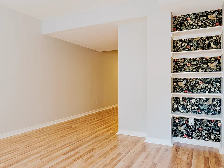 2213 Main St #5 — Photo 13