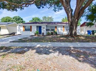 2704 Fulton St SW, Largo, FL 33774