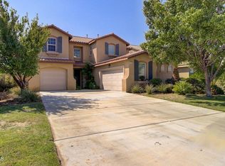 1776 Amargosa Dr, Palmdale, CA 93551