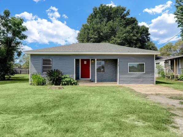 308 Bennett Dr, West Columbia, TX 77486