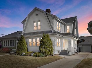 2707 N Main St, Racine, WI 53402