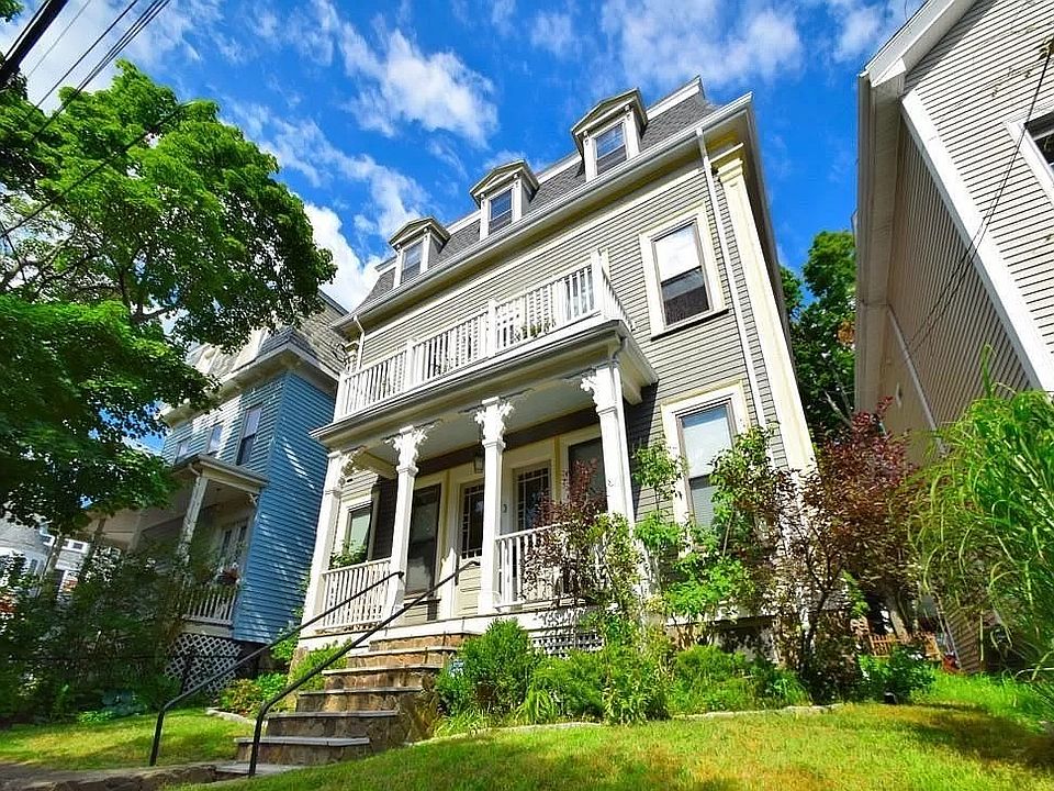 1st image of 113 Chestnut Ave #2