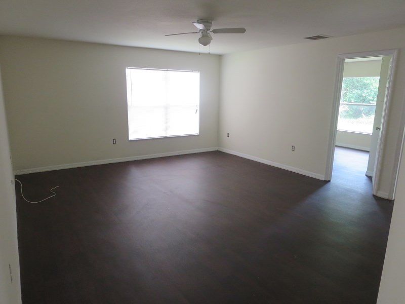 2nd image of 3821 Osborne Oaks Way