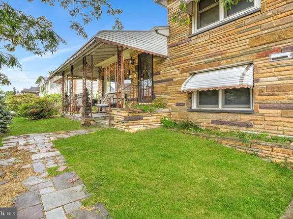 366 Maple Ave, Gloucester City, NJ 08030