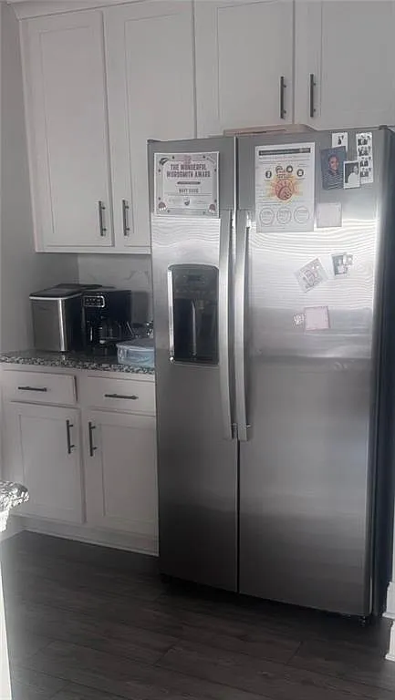 3 bed, 2.5 bath, 1894 sqft, $2,099 — Photo 4