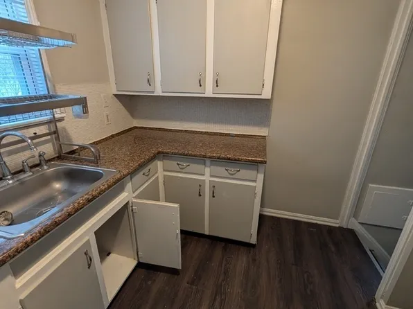 27471 Forestview Ave, Euclid, OH 44132