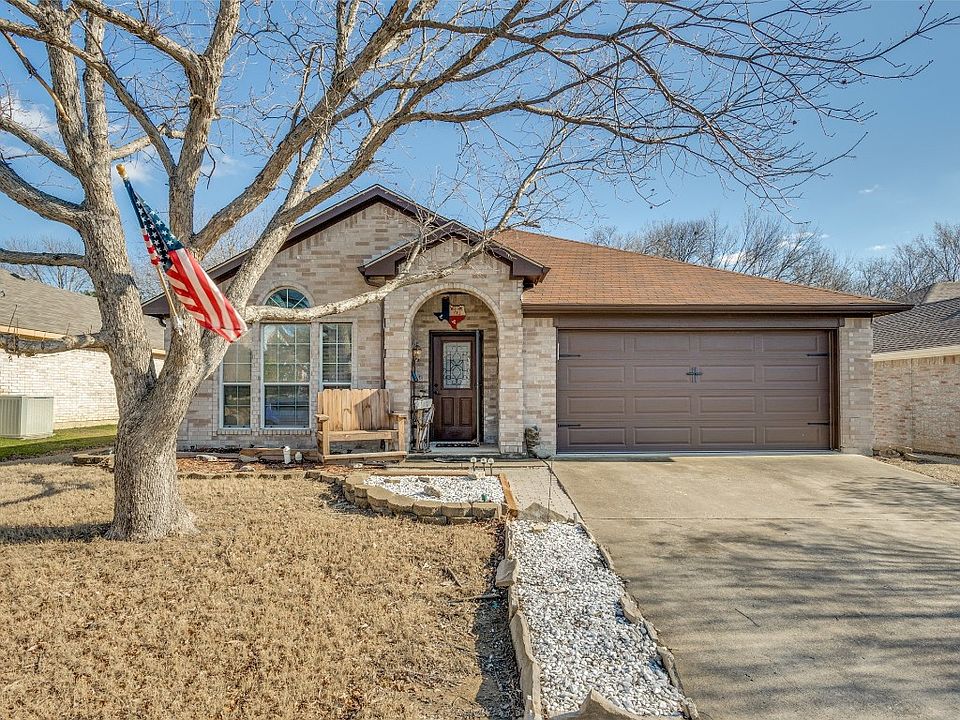 1st image of 114 Wildhaven Dr