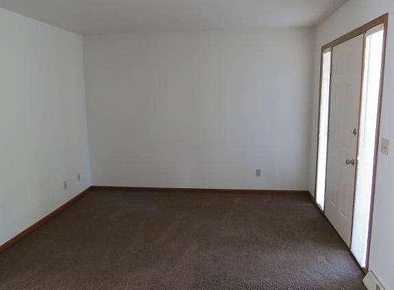 3rd image of 435 Saratoga Ave