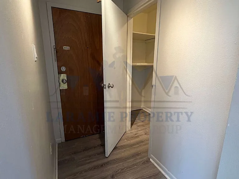 411 S 26th St #8 — Photo 17