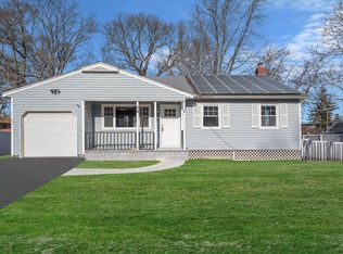 14 Emily Dr, Ronkonkoma, NY 11779