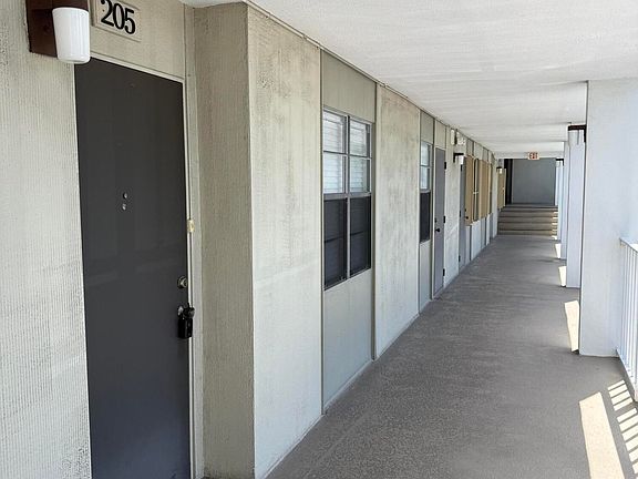 2nd image of 501 SW 11th Place #205A