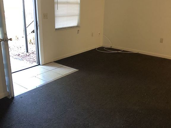 4th image of 915 Ariana St APT 13