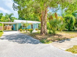 910 7th Ave SW, Largo, FL 33770