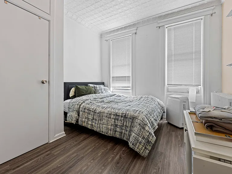682 Seneca Ave #3L — Photo 10