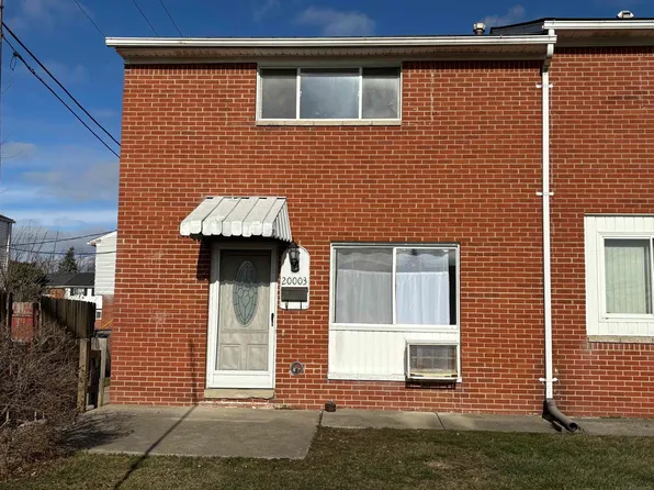 20003 Abrahm St, Clinton Township, MI 48035