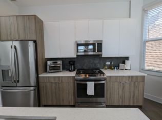 2120 W. Belmont, Chicago, IL 60618