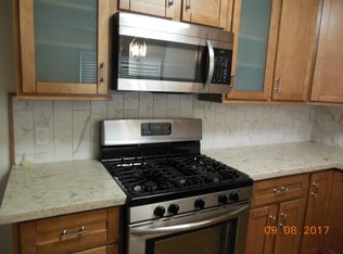 1245 54th St #2, Emeryville, CA 94608