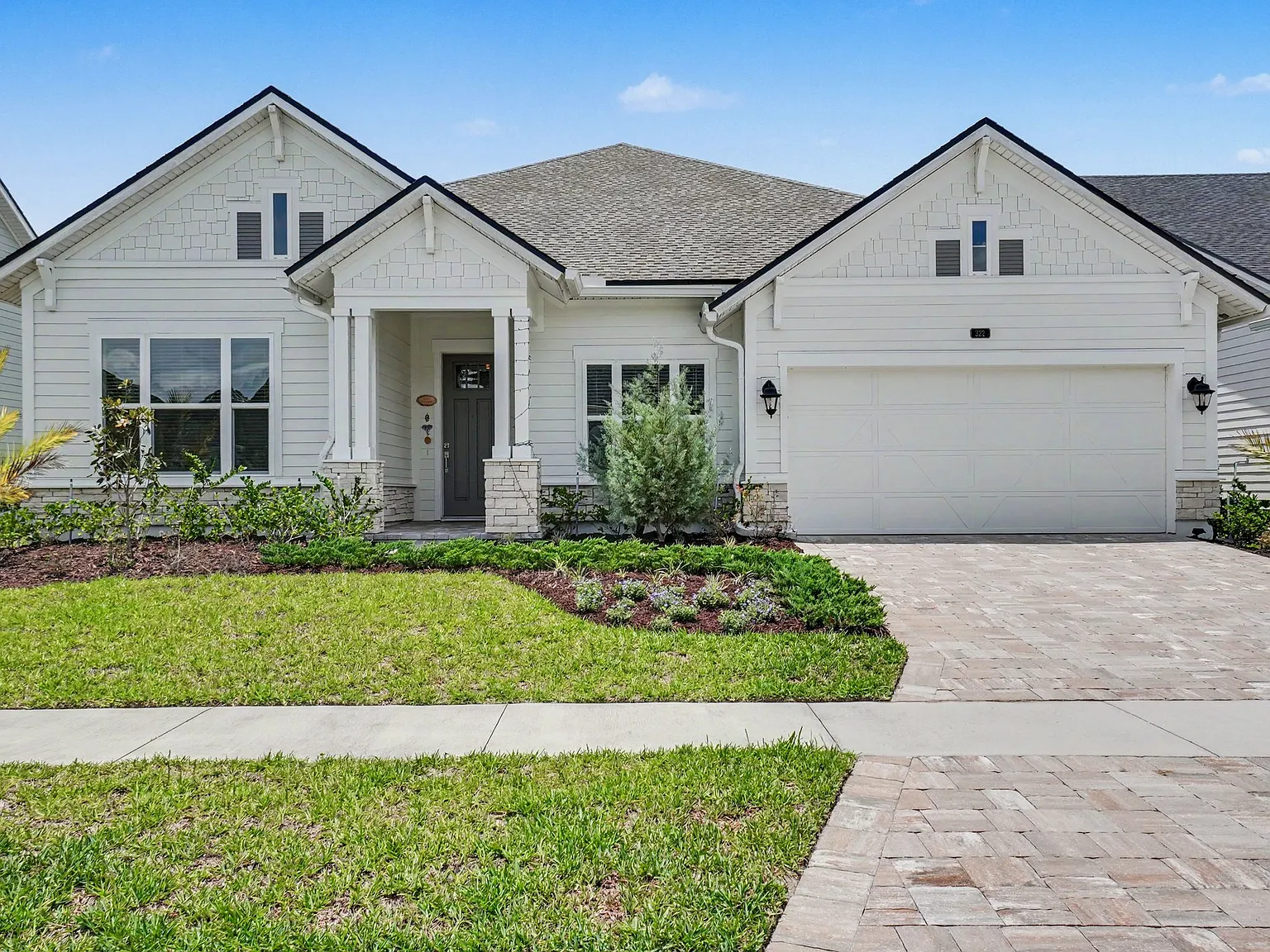 5 bed, 2684 sqft, $3,800 — Photo 1