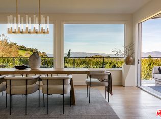 12047 Summit Cir, Beverly Hills, CA 90210