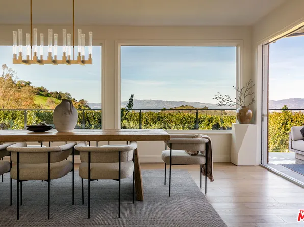 12047 Summit Cir, Beverly Hills, CA 90210