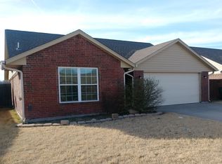432 NW Granite Ave, Cache, OK 73527