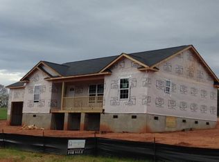 2401 Mintew Cir, Lincolnton, NC 28092