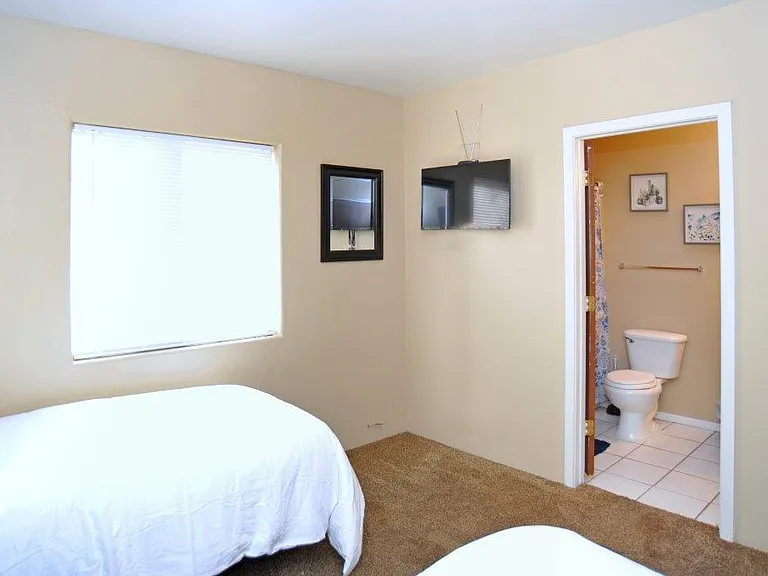 1109 N Camilla Blvd #2 — Photo 14