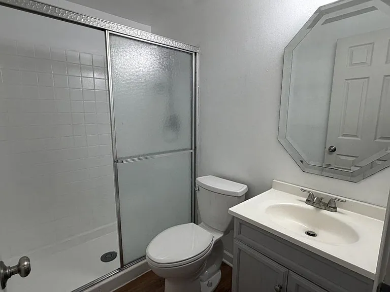 284 Hill Ave — Photo 32