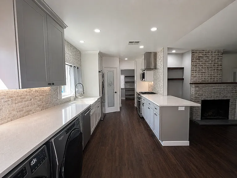 1522 Randall St — Photo 13