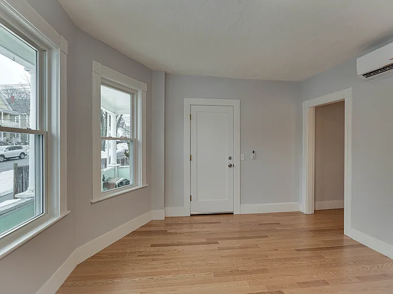 24 Dunlap St #1 — Photo 2