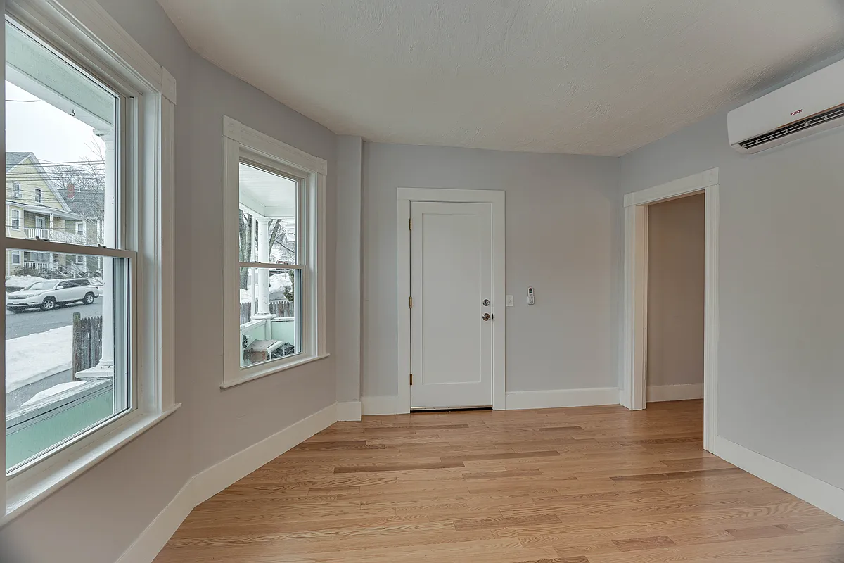 Building Photo - 24 Dunlap St #1