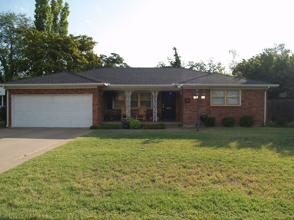 3 Br, 1.75 bath, 2 c.garage