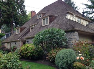 2975 SW Montgomery Dr, Portland, OR 97201