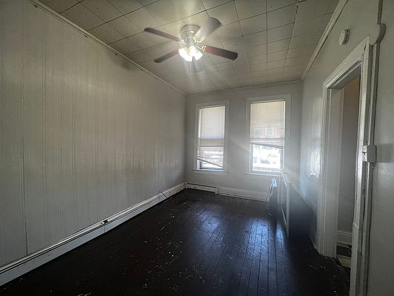 3rd image of 306 W Jackson St #1