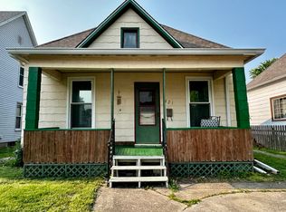 421 W Adams St, Clinton, IL 61727