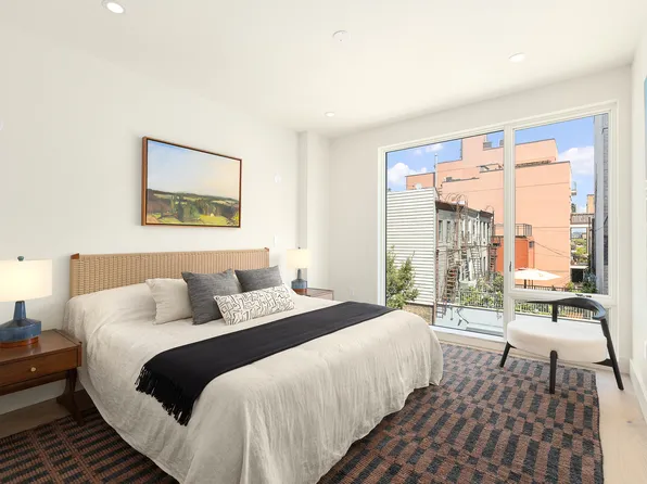 269 Eckford Street image 4 of 10