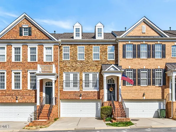 2512 Blooming St, Raleigh, NC 27612