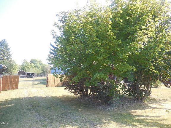 3rd image of 217 Edgewood Dr