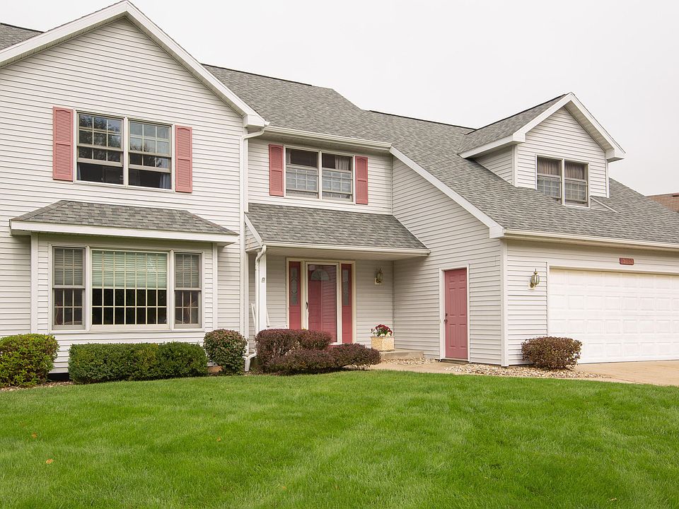 1st image of 3082 Muirfield Dr