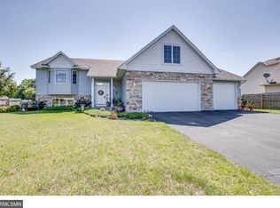 25851 Euclid Ave, Wyoming, MN 55092