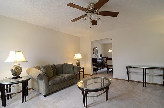 3rd image of 2572 Salyer Ct