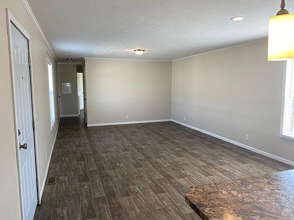 3rd image of 32800 N Susan Ln