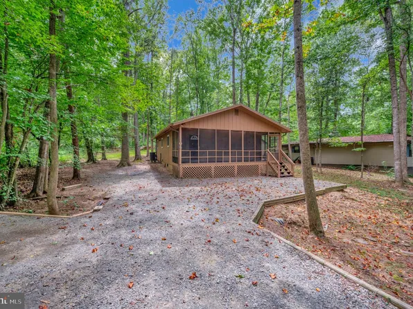 206 Stratford Cir, Locust Grove, VA 22508